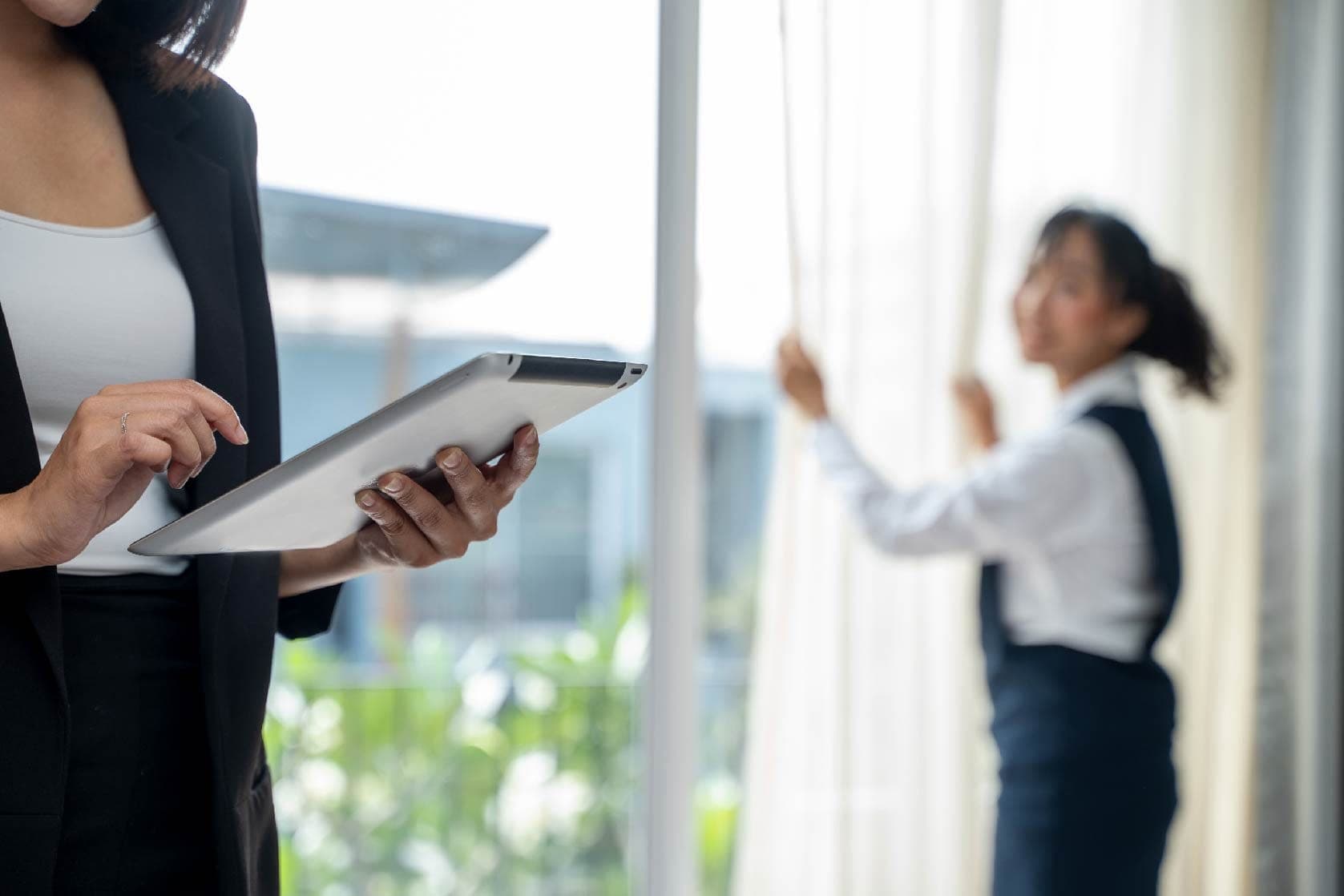 Top 5 Tech Strategies to Streamline Hotel Operations