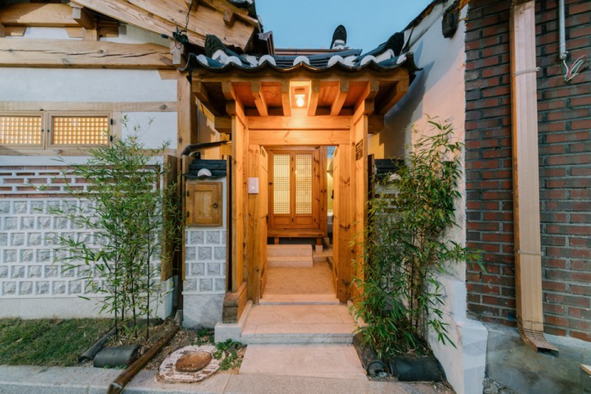 Adam Hanok Stayfolio Traditional Korea House Accommodations with New Hotel Technology Guest Experience Platform for Guest